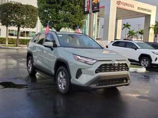 Used 2022 Toyota RAV4 XLE video 2