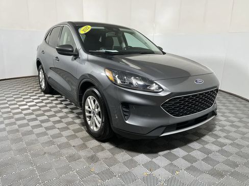 Used 2022 Ford Escape SE FWD image 2