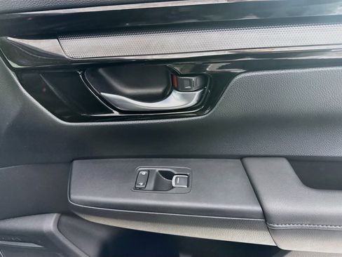 Used 2025 Honda CR-V EX-L image 31