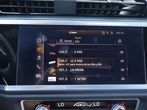 Used 2022 Audi Q3 2.0T Premium Plus image 24