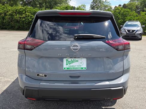 New 2026 Nissan Rogue SV FWD image 9