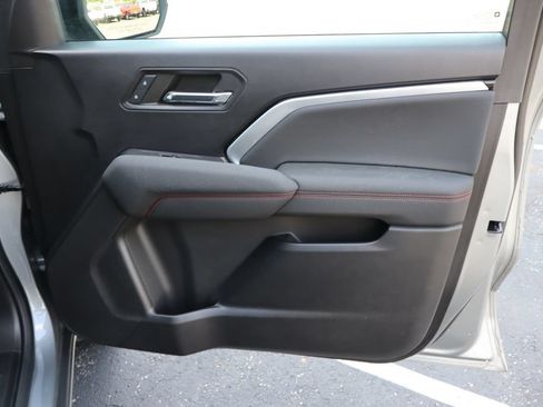 Used 2023 Chevrolet Colorado Z71 w/ Z71 Convenience Package 2 AWD/4WD image 30