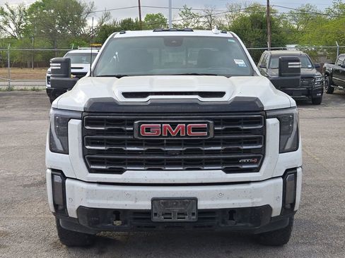 Used 2024 GMC Sierra 3500 AT4 w/ AT4 Premium Plus Package image 7