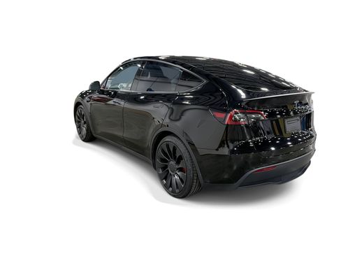 Certified 2023 Tesla Model Y Performance AWD/4WD image 4