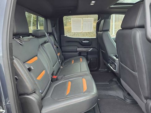 Used 2021 GMC Sierra 1500 AT4 w/ AT4 Premium Package AWD/4WD image 12