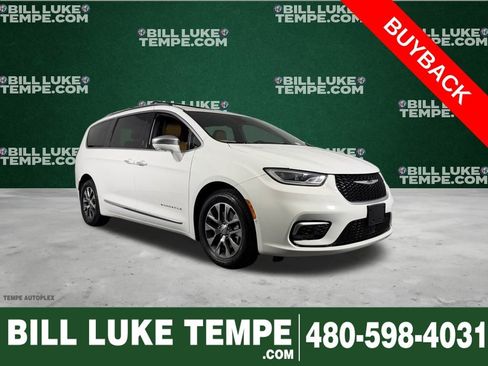Used 2022 Chrysler Pacifica Pinnacle image 1