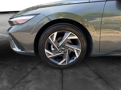 Certified 2025 Hyundai Elantra Sport FWD image 14