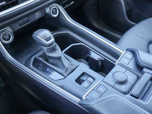 Used 2025 Toyota Grand Highlander AWD image 15