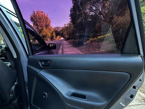 Used 2005 Toyota Matrix FWD image 18