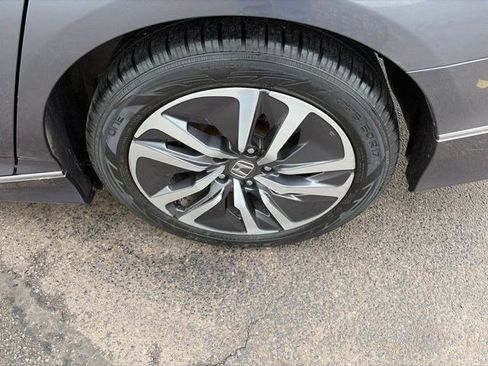 Used 2020 Honda Accord Touring image 42
