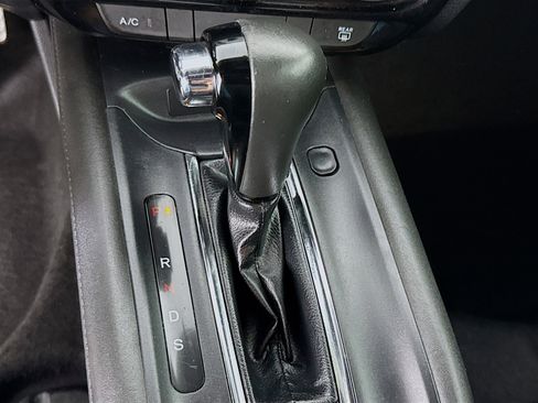 Used 2022 Honda HR-V Sport image 19