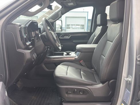 Used 2025 Chevrolet Silverado 3500 LTZ w/ Trail Boss Package image 14