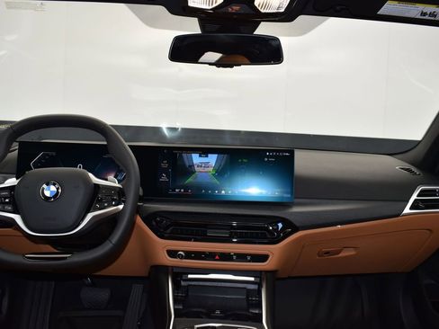 New 2026 BMW 330i Sedan w/ Convenience Package RWD image 19