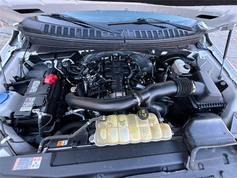 Used 2021 Ford Expedition Max Limited image 11