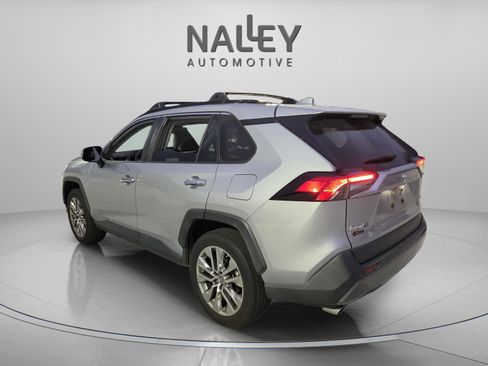 Used 2019 Toyota RAV4 Limited image 3