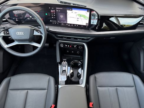 New 2025 Audi Q5 Premium image 10