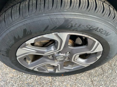 Used 2017 Honda CR-V EX image 32