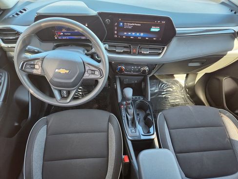 Used 2025 Chevrolet TrailBlazer LT image 15