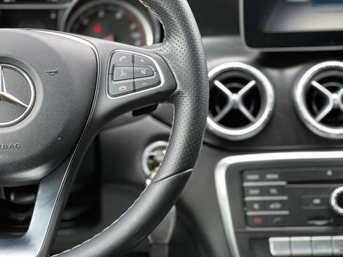 Used 2017 Mercedes-Benz CLA 250 image 33