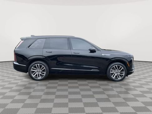Used 2026 Cadillac Vistiq Sport w/ LPO, Floor Liner Package AWD/4WD image 9