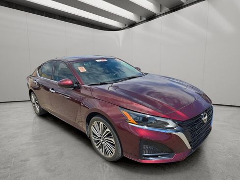 Used 2023 Nissan Altima 2.5 SL AWD/4WD image 13