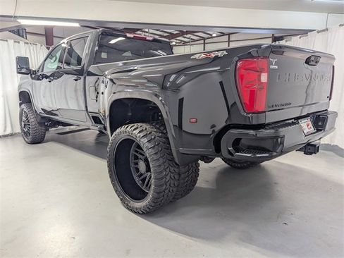 Used 2026 Chevrolet Silverado 3500 LTZ image 4