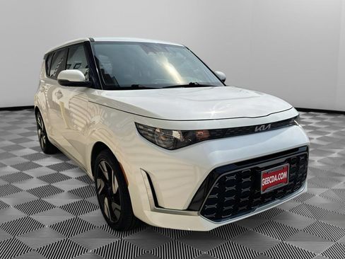 Used 2023 Kia Soul GT-Line FWD image 3