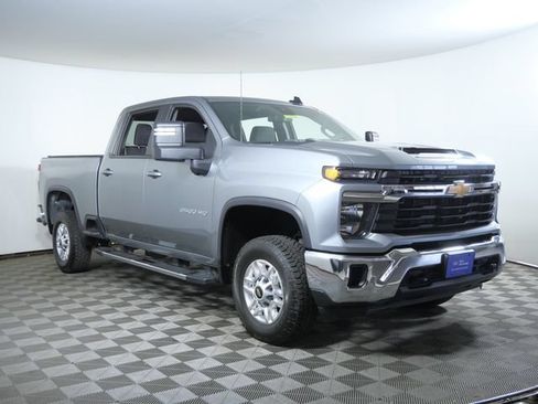 Used 2024 Chevrolet Silverado 2500 LT AWD/4WD image 1