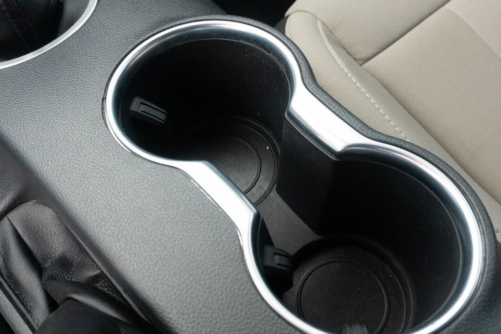 Used 2022 Ford Mustang Coupe RWD image 28