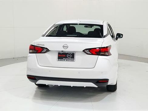 Certified 2025 Nissan Versa SV w/ Trunk Package FWD image 7
