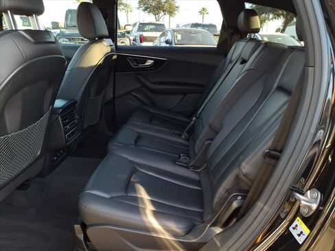 Used 2023 Audi Q7 Premium w/ Towing Package image 14