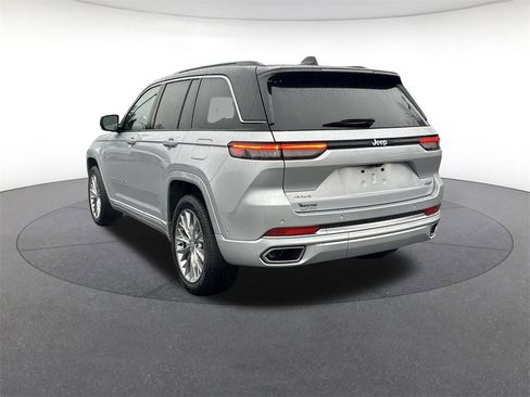 Certified 2025 Jeep Grand Cherokee Summit image 3