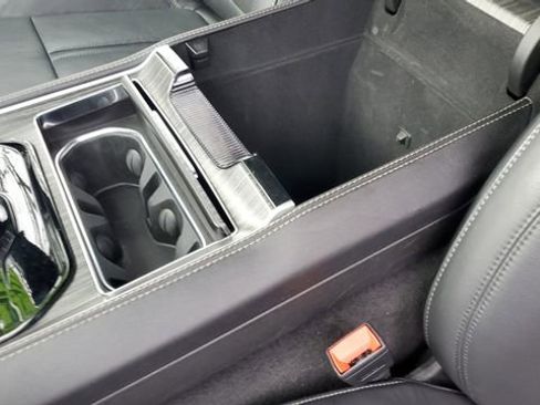 Certified 2024 Jeep Wagoneer Series II w/ Convenience Group I image 23