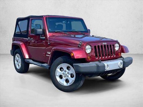 Used 2013 Jeep Wrangler Sahara image 12