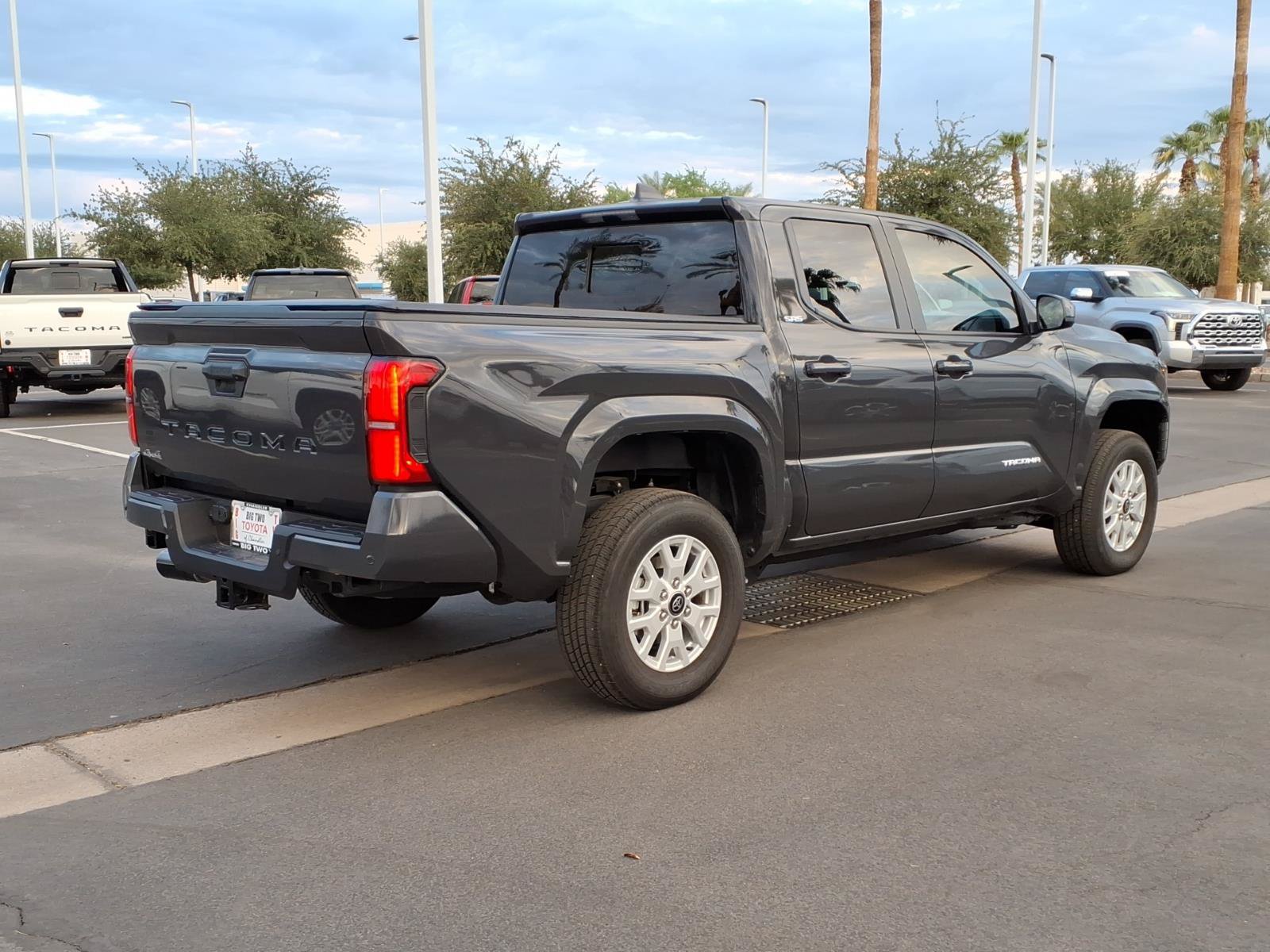 Certified 2025 Toyota Tacoma SR5 AWD/4WD image 4