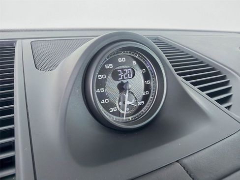 Certified 2023 Porsche Macan GTS AWD/4WD image 17