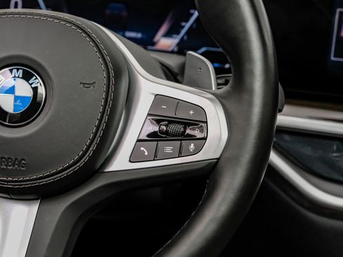 Used 2024 BMW X7 xDrive40i w/ M Sport Package image 24