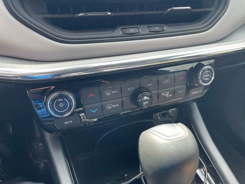 Used 2024 Jeep Compass Limited w/ Elite Group image 13