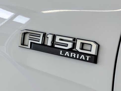 Used 2019 Ford F150 Lariat w/ FX4 Off-Road Package AWD/4WD image 27