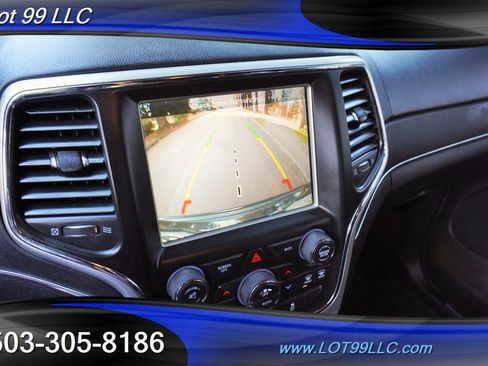 Used 2014 Jeep Grand Cherokee SRT image 24