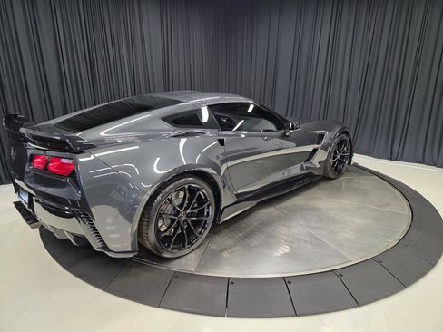 Used 2018 Chevrolet Corvette Grand Sport image 12