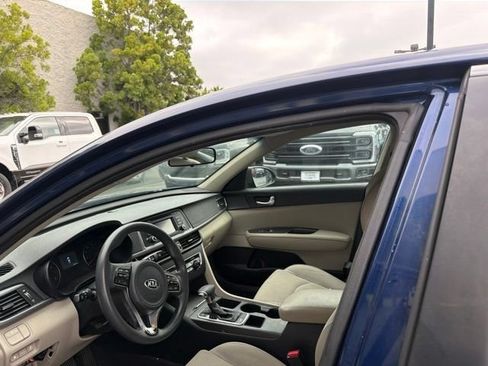 Used 2016 Kia Optima LX FWD image 9