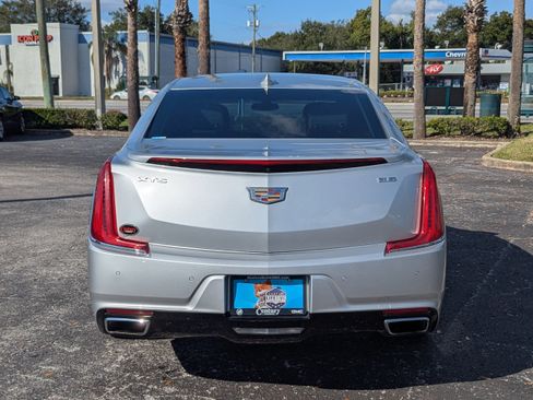 Used 2018 Cadillac XTS Luxury image 5