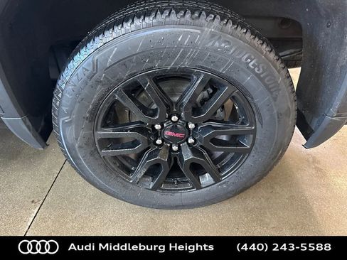 Used 2022 GMC Sierra 1500 Elevation w/ Elevation Premium Package image 29