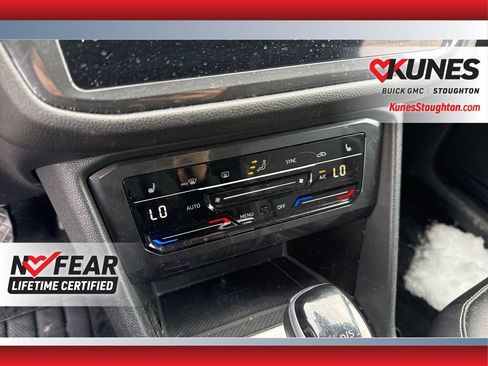 Used 2024 Volkswagen Tiguan Wolfsburg Edition AWD/4WD image 27