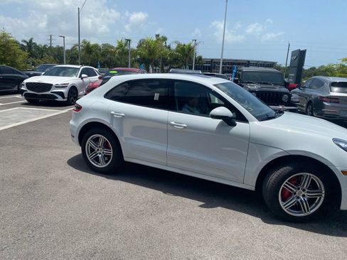 Used 2016 Porsche Macan Turbo AWD/4WD image 5