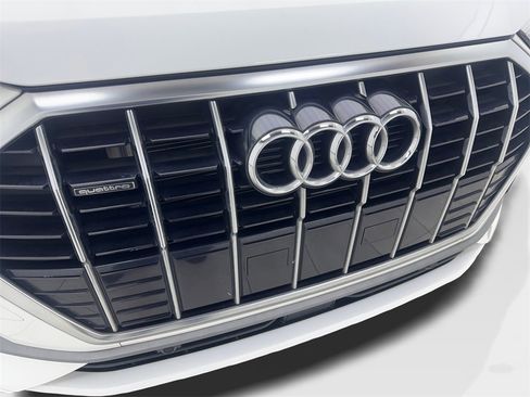 Used 2022 Audi Q3 2.0T Premium w/ Convenience Package image 26