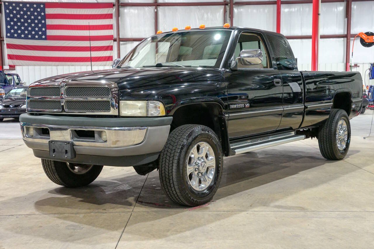 Used 1997 Dodge Ram 2500 Truck 4x4 Club Cab image 1