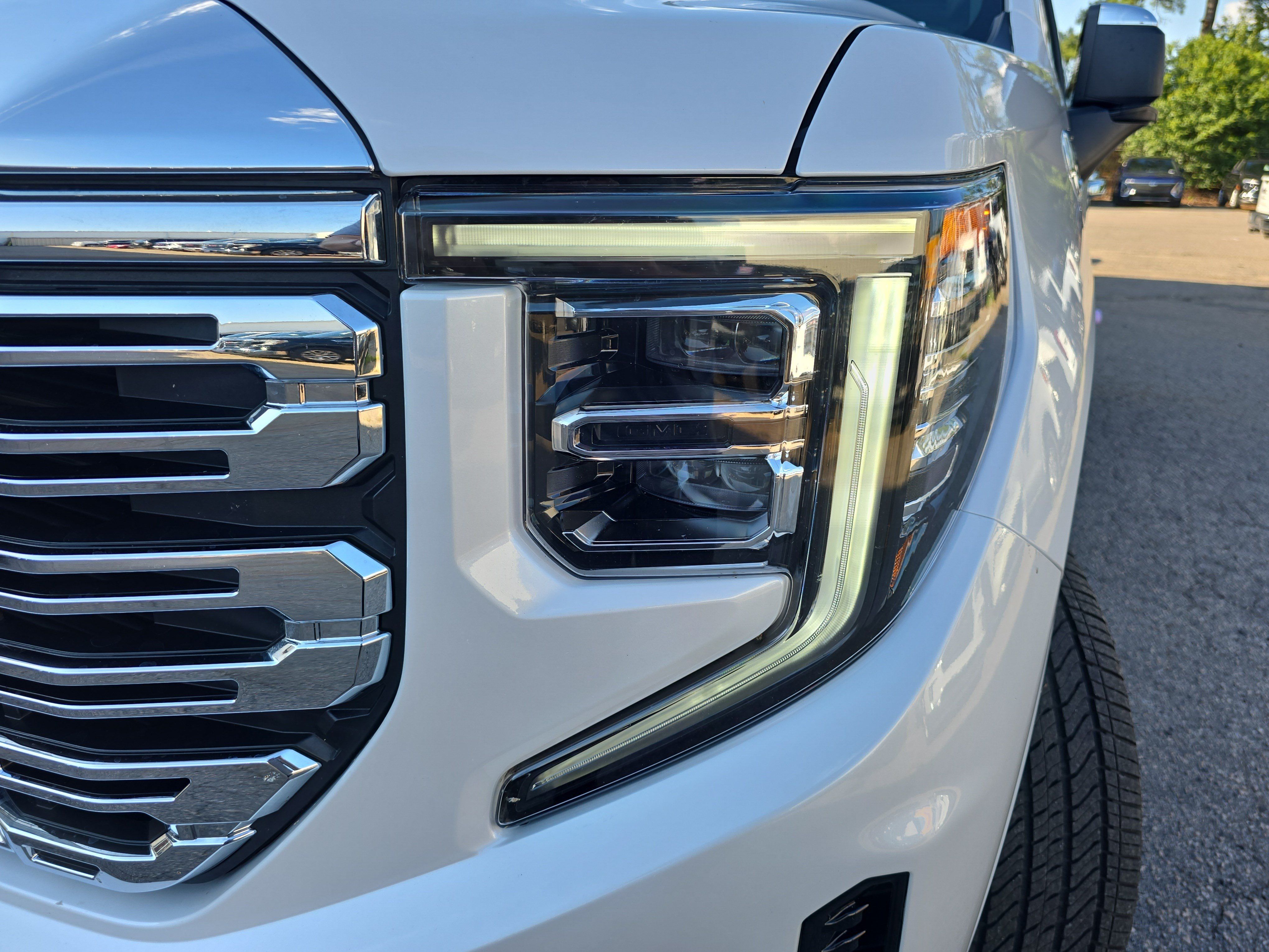 Used 2025 GMC Sierra 1500 Denali w/ Technology Package AWD/4WD image 33
