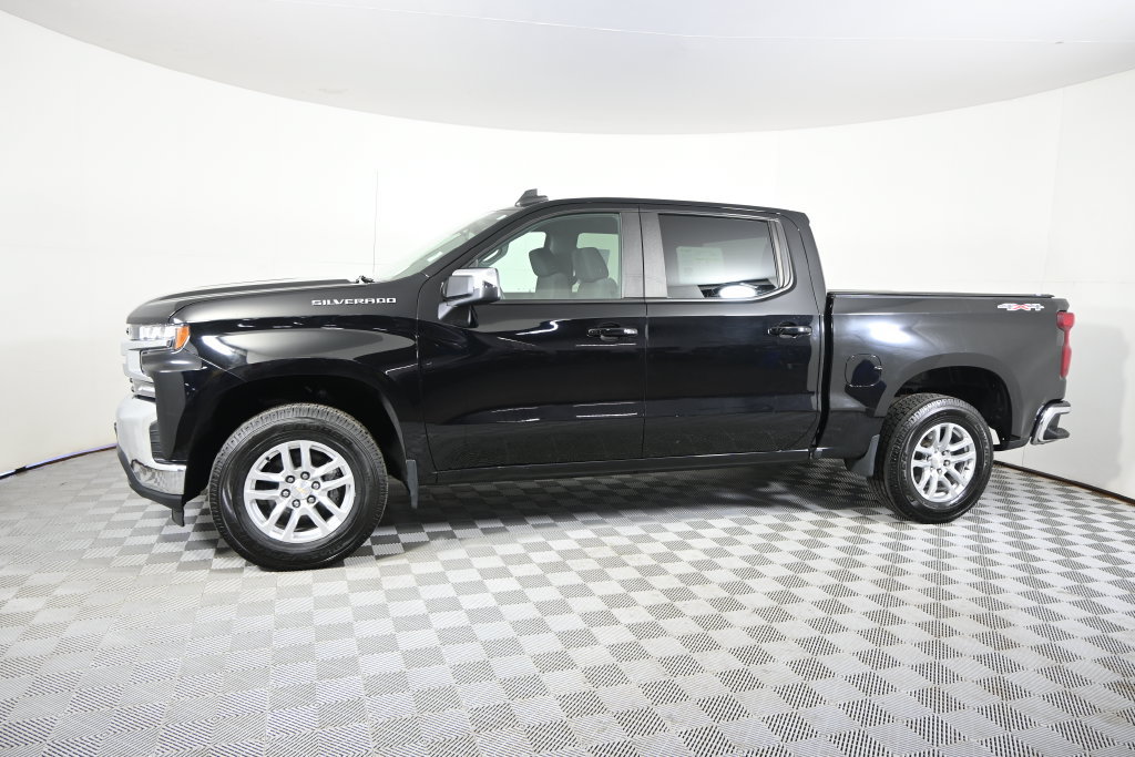 Used 2021 Chevrolet Silverado 1500 LT AWD/4WD image 2